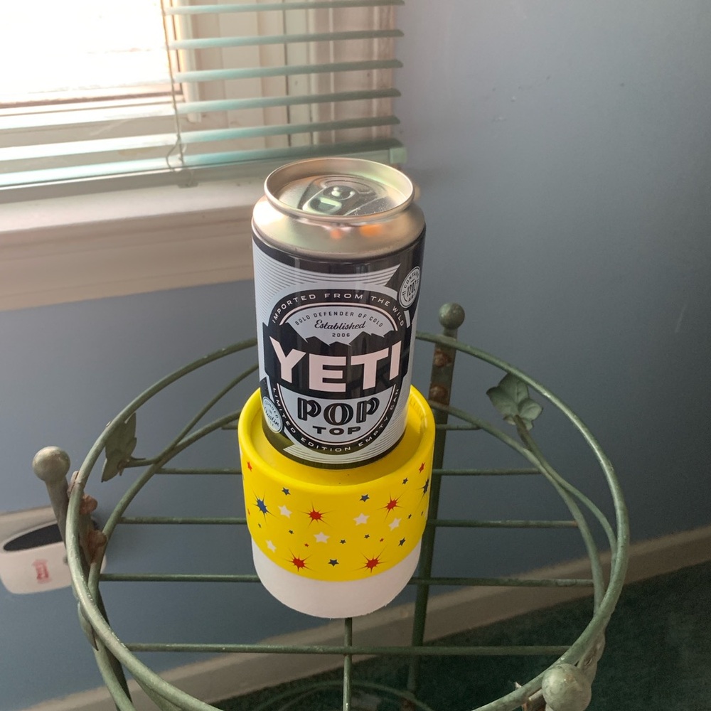 YETI Pop Top Can Holder